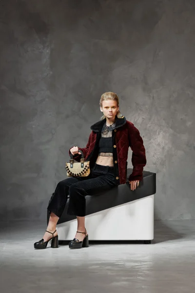 Look 32